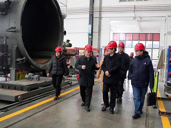 省工信廳副廳長(zhǎng)歐陽(yáng)曉風(fēng)一行蒞臨頂立科技調(diào)研 (1).JPG 省工信廳副廳長(zhǎng)歐陽(yáng)曉風(fēng)一行蒞臨頂立科技調(diào)研 (1).JPG