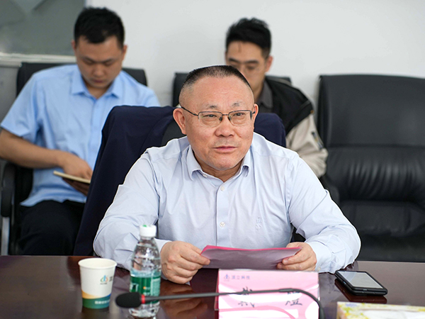 重點(diǎn)研發(fā)計(jì)劃項(xiàng)目——“國產(chǎn)大飛機(jī)起落架先進(jìn)熱處理技術(shù)及關(guān)鍵裝備研制”啟動(dòng)會(huì)順利召開 (3).jpg 重點(diǎn)研發(fā)計(jì)劃項(xiàng)目——“國產(chǎn)大飛機(jī)起落架先進(jìn)熱處理技術(shù)及關(guān)鍵裝備研制”啟動(dòng)會(huì)順利召開 (3).jpg