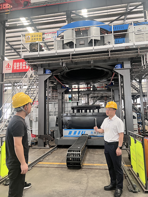 《人民日報》頭版報道：頂立科技胡祥龍堅(jiān)守科研一線 勇攀技術(shù)高峰 (4).jpg